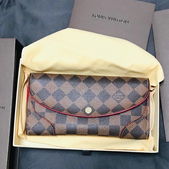 Louis Vuitton Handbags - Authentic Louis Vuitton wallet-DISCONTINUED item